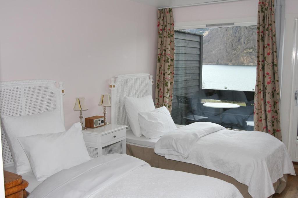 Torvis Hotel Luster Zimmer foto