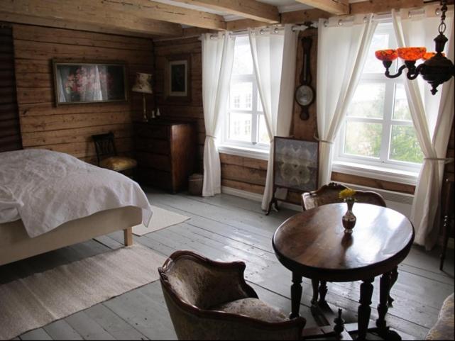 Torvis Hotel Luster Zimmer foto