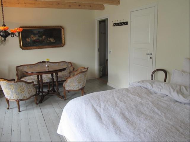Torvis Hotel Luster Zimmer foto